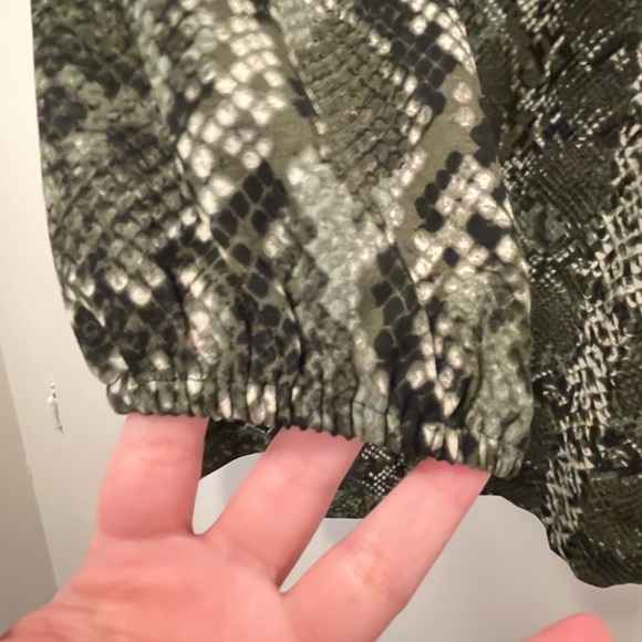 NWT H&M dress - Picture 2 of 7